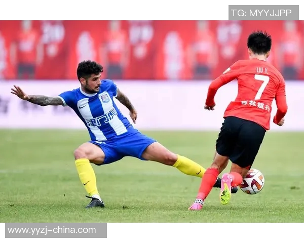 亚特兰与梅里达的激烈对决揭示足球战术与团队精神的较量